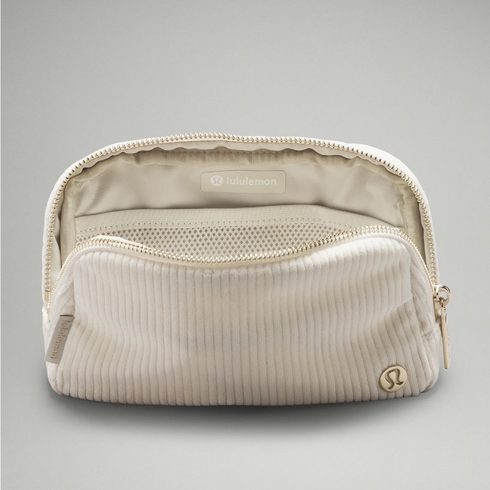 NEW LULULEMON EVERYWHERE BELT BAG CORDUROY BONE/GOLD - Picture 4 of 12